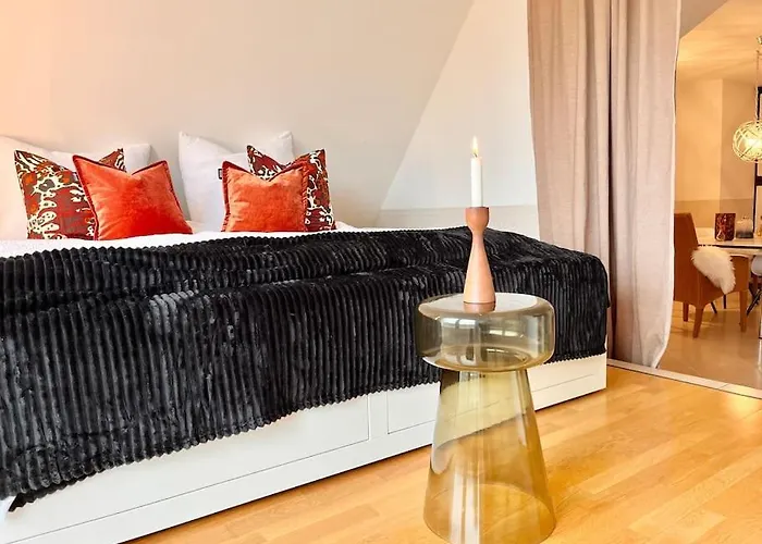 Reet Am Rhein - Obere Hälfte Apartment